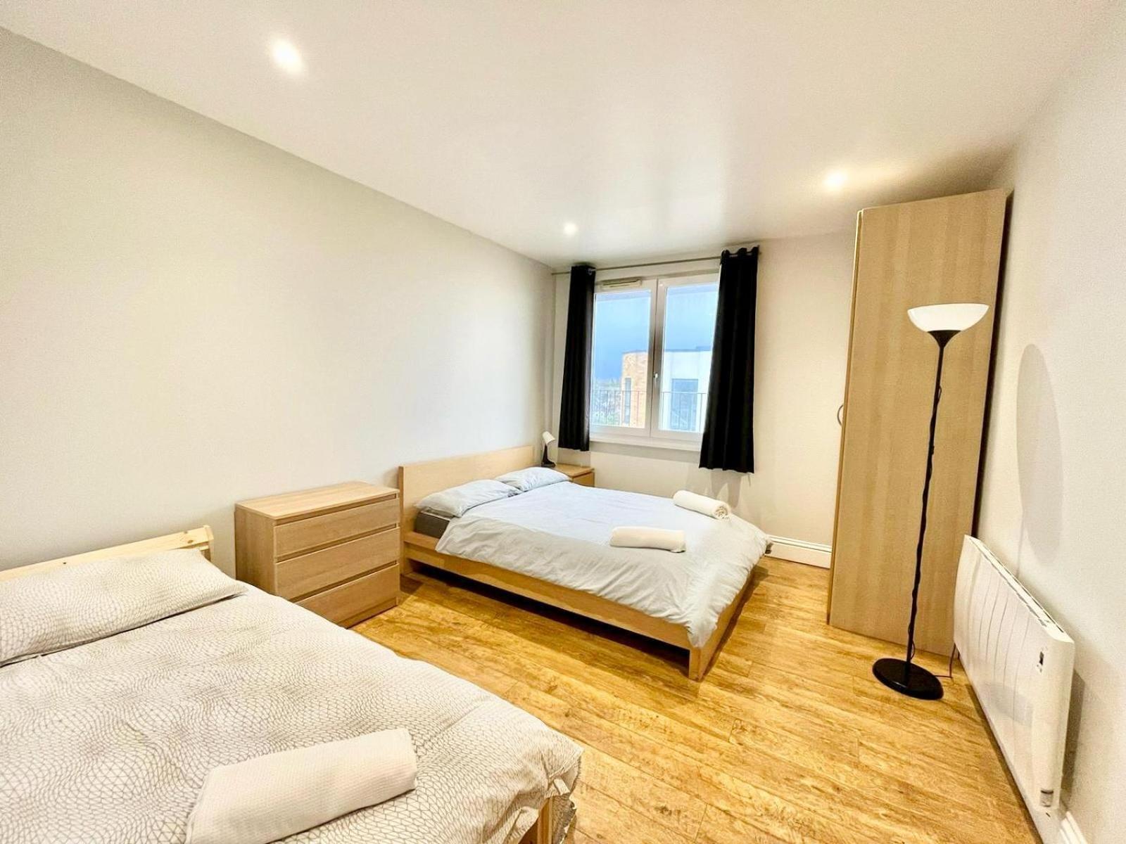 London Modern Flat Near Transports Apartment Exterior photo